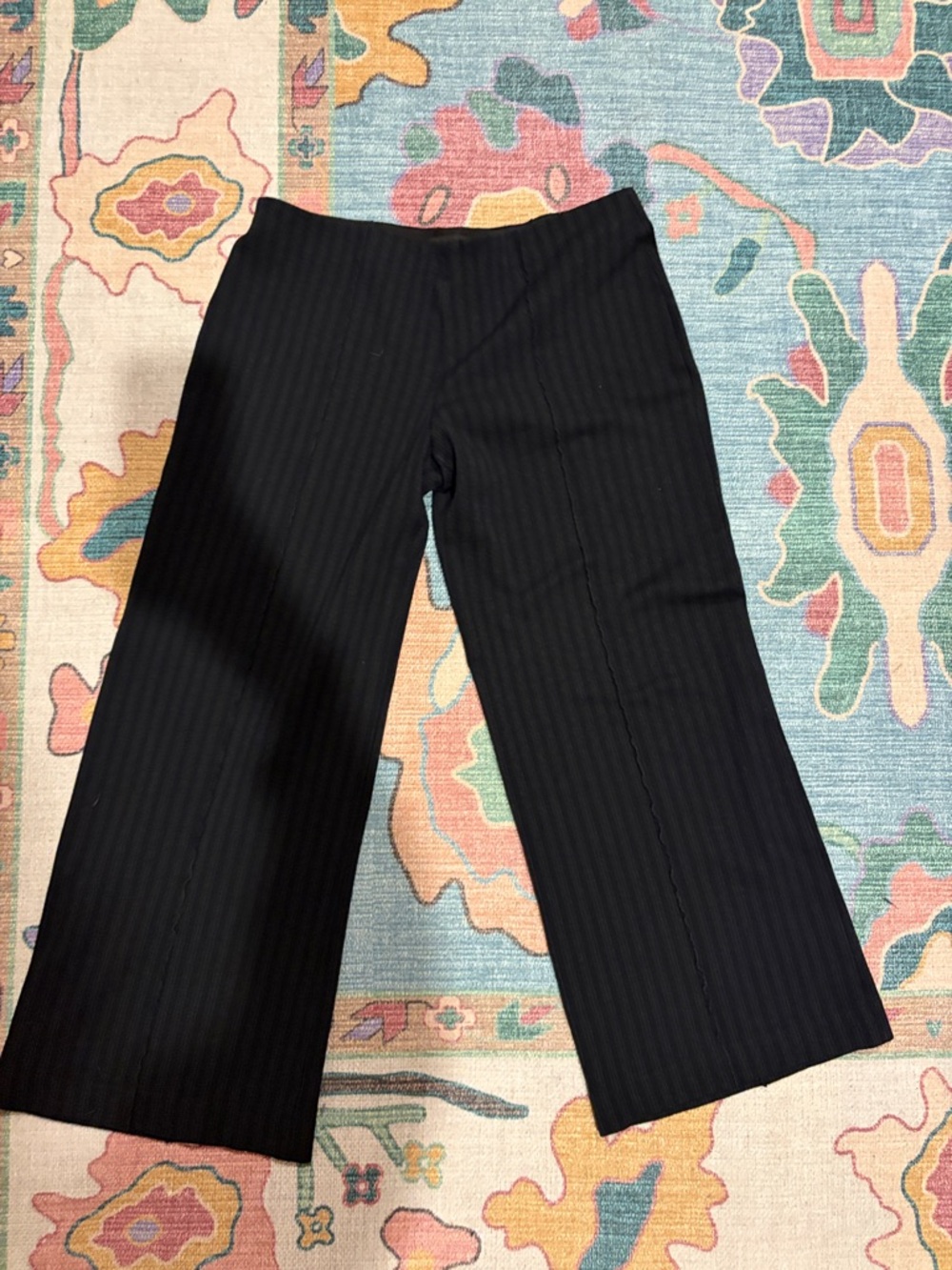 Theory navy pinstripe stretch 90s pull on crop flare pant small medium